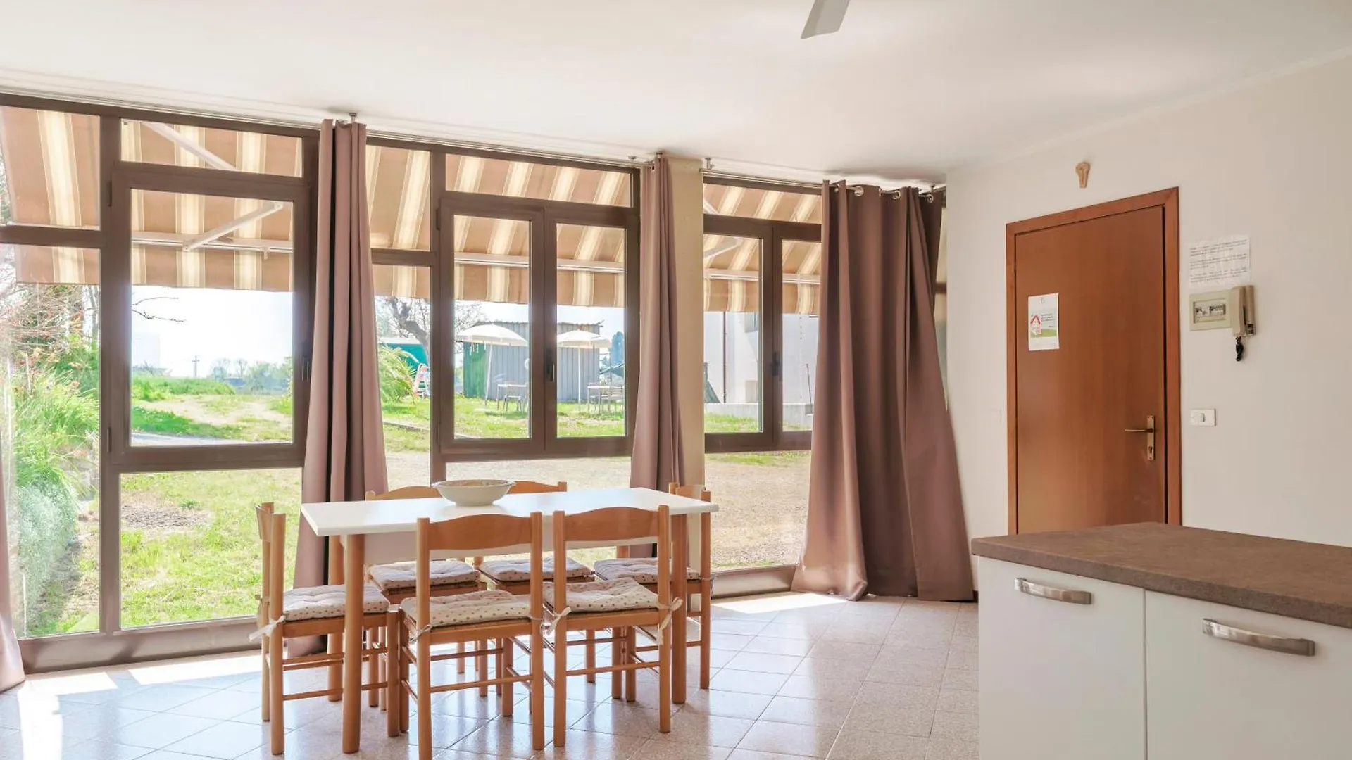 Rustico Park Delle Rose - Regarda Travel Διαμέρισμα Λατζίζε
