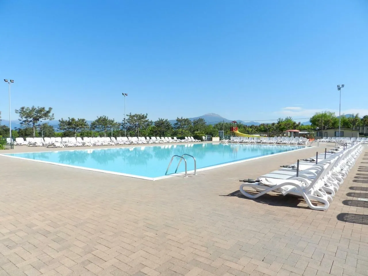 Rustico Park Delle Rose - Regarda Travel Διαμέρισμα Λατζίζε