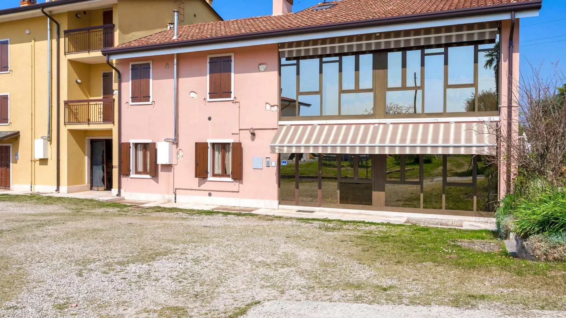 Apartment Ferienwohnung Rustico Park Delle Rose - Regarda Travel Lazise