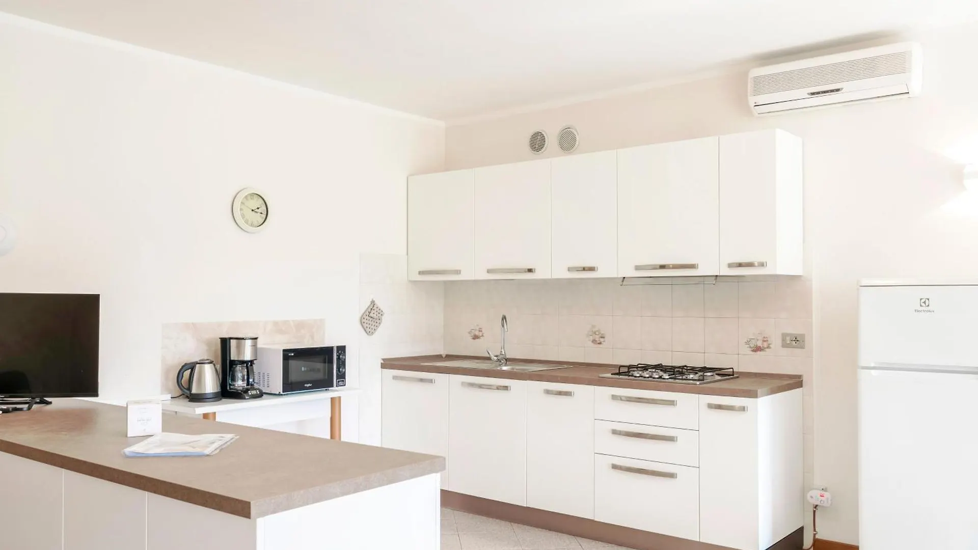 Apartment Ferienwohnung Rustico Park Delle Rose - Regarda Travel Lazise